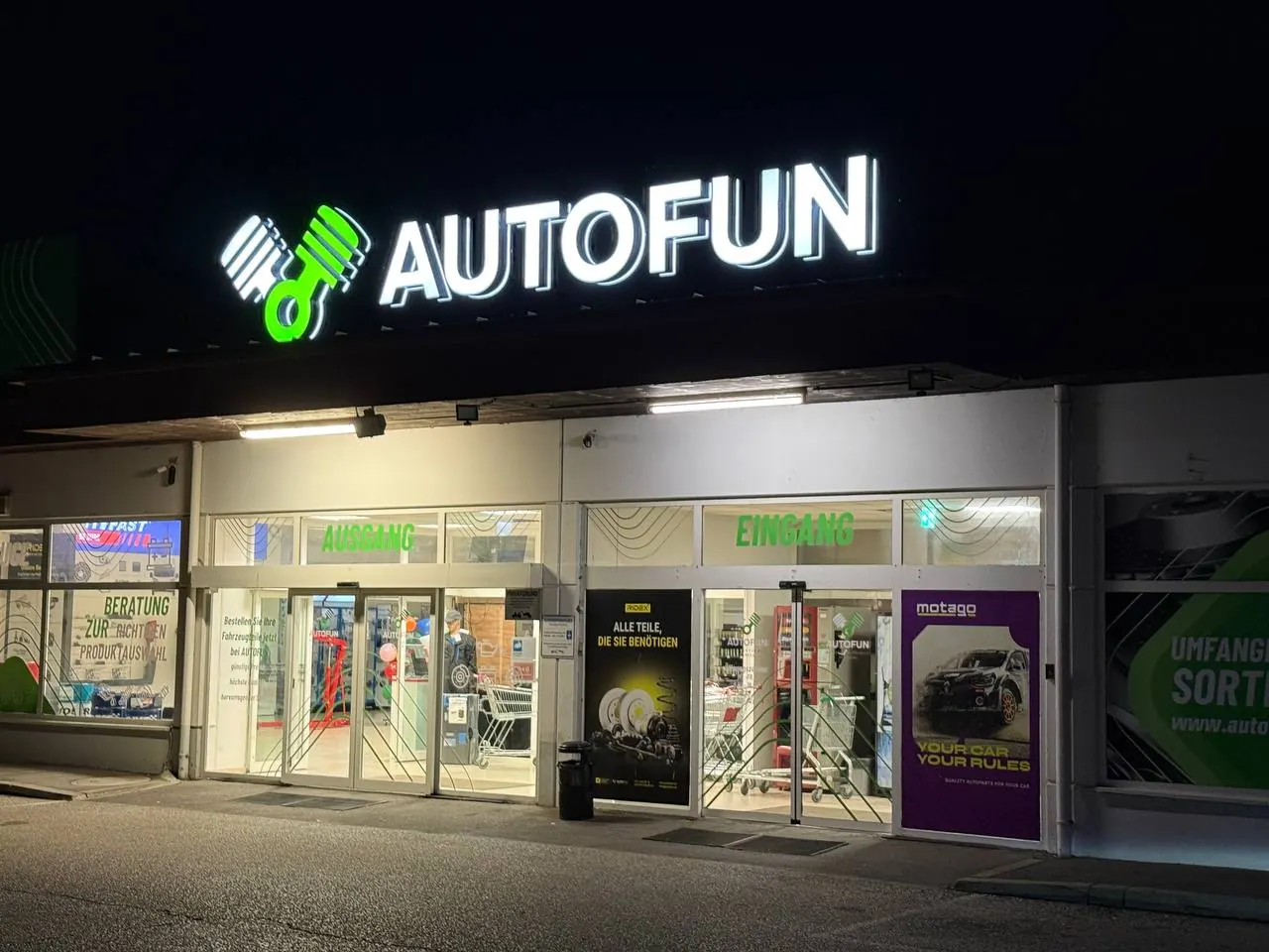 Beleuchtete Werbung