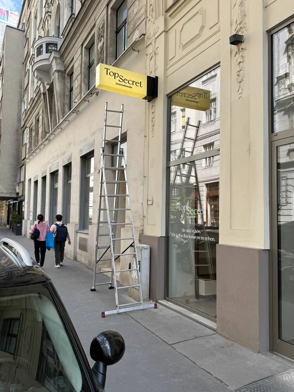 Beleuchtete Werbung